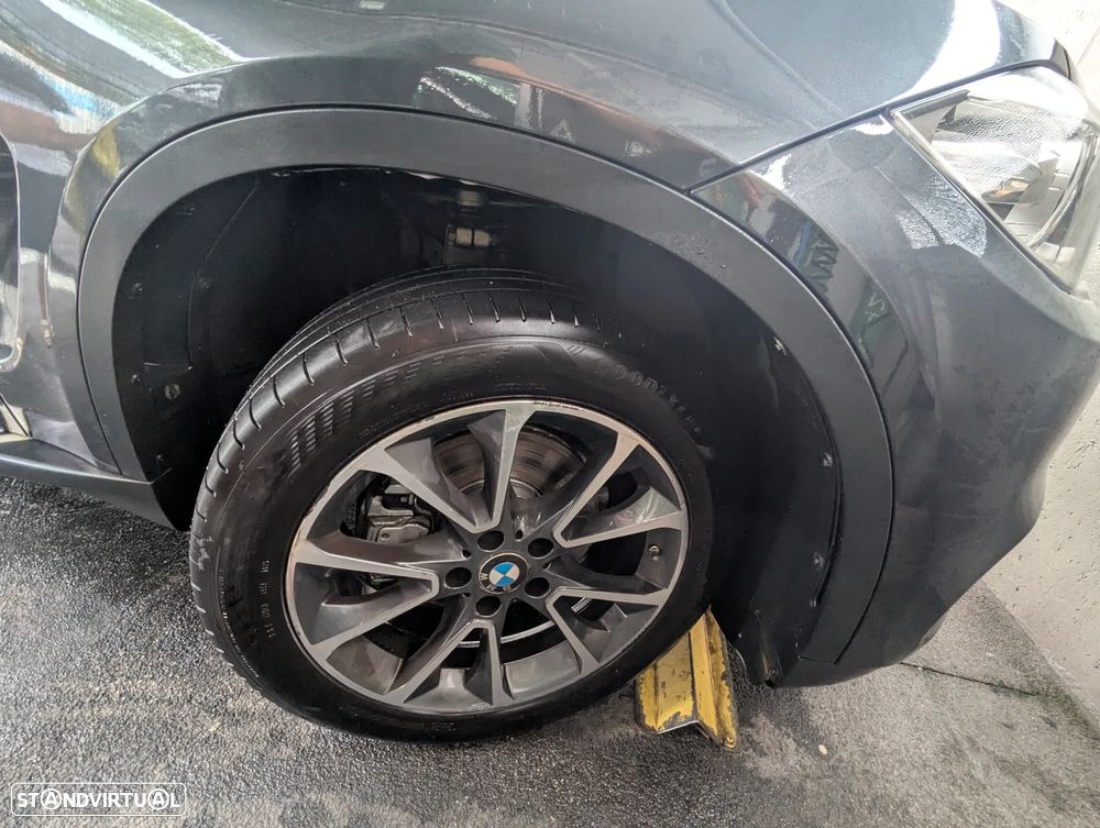 BMW X5 25 d sDrive Comfort 7L - 7