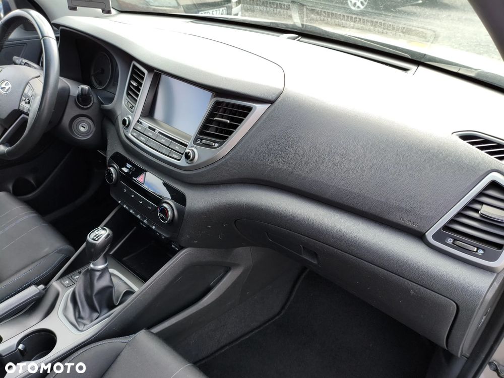 Hyundai Tucson blue 1.6 GDi 2WD Navi - 18