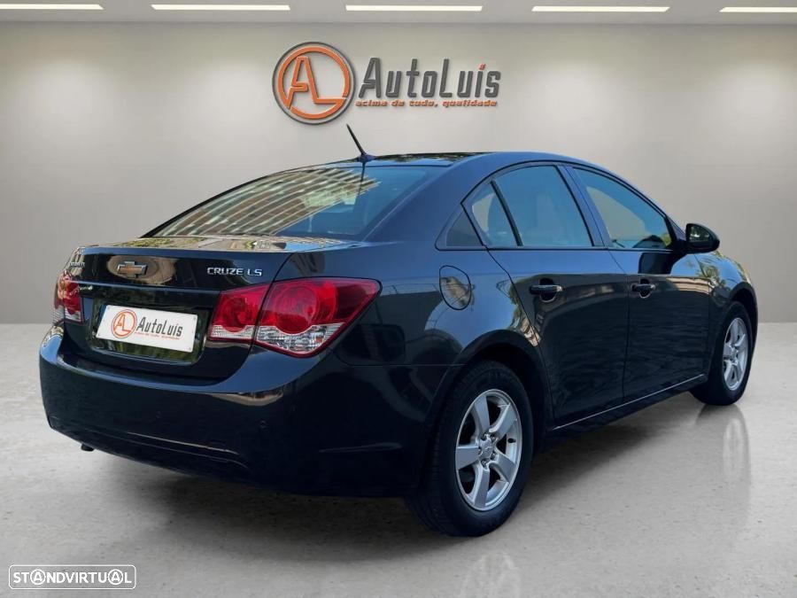 Chevrolet Cruze - 6