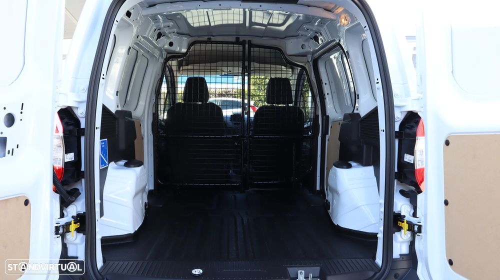 Ford Courier Van - 26