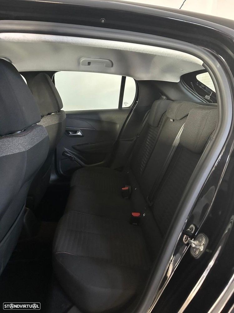 Peugeot 208 1.2 PureTech Active Pack - 11