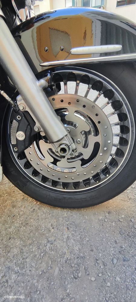 Harley-Davidson Ultra Electra Glide Ultra Limited - 2