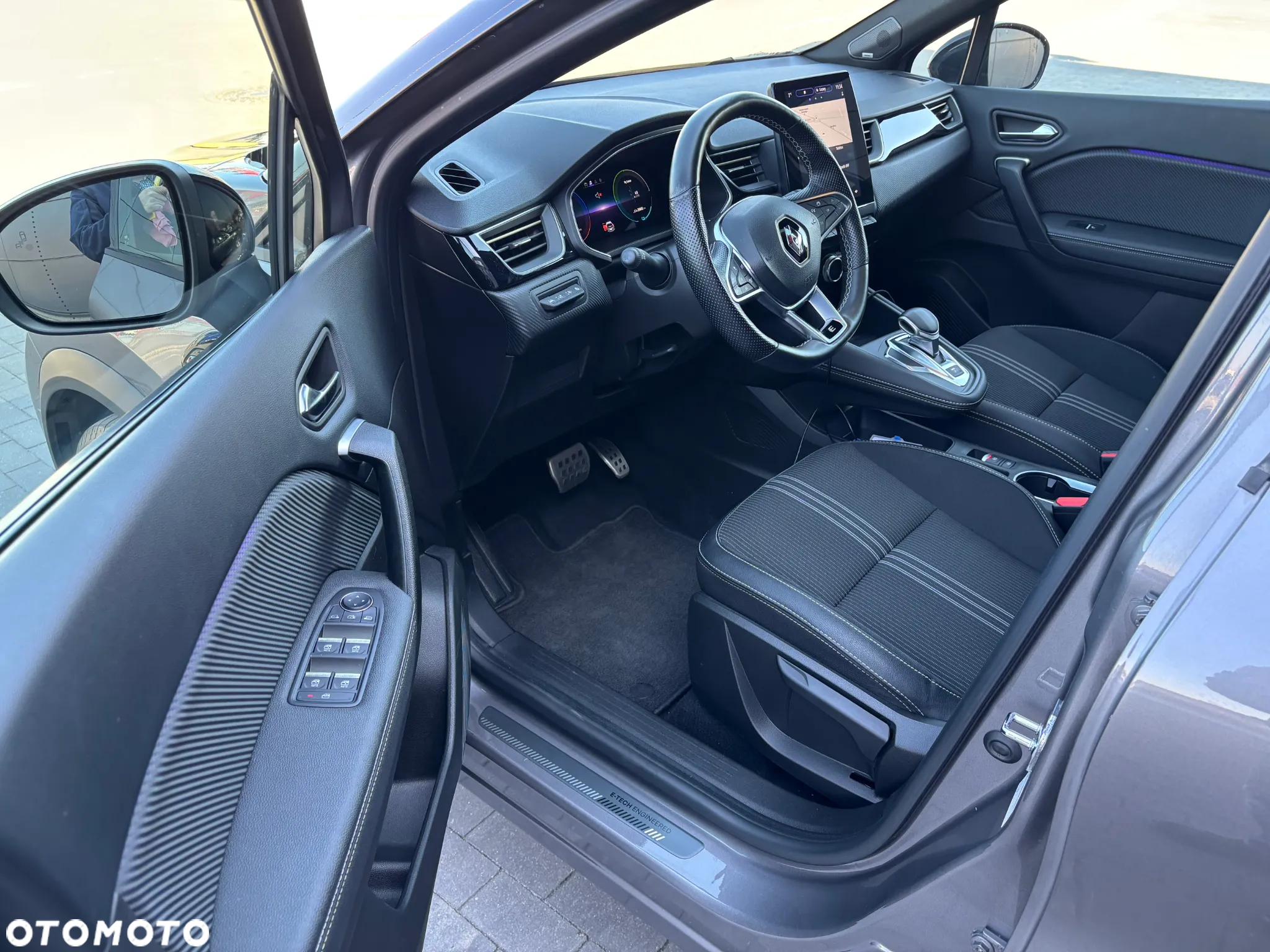 Renault Captur 1.6 E-TECH Full Hybrid 145 E-Tech Engineered - 16