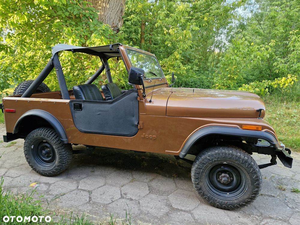 Jeep CJ - 1