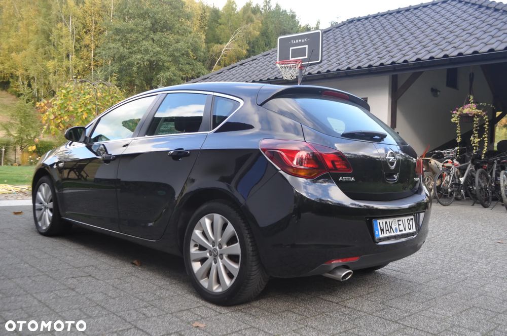 Opel Astra 1.4 T Cosmo - 16
