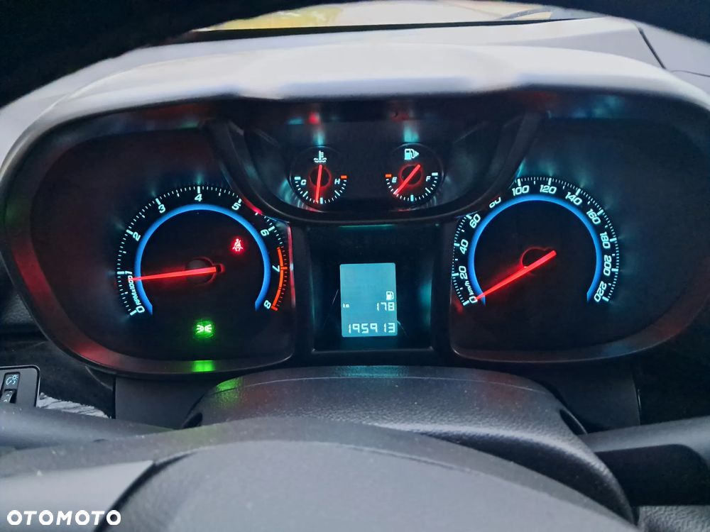 Chevrolet Orlando 1.8 LS+ - 19