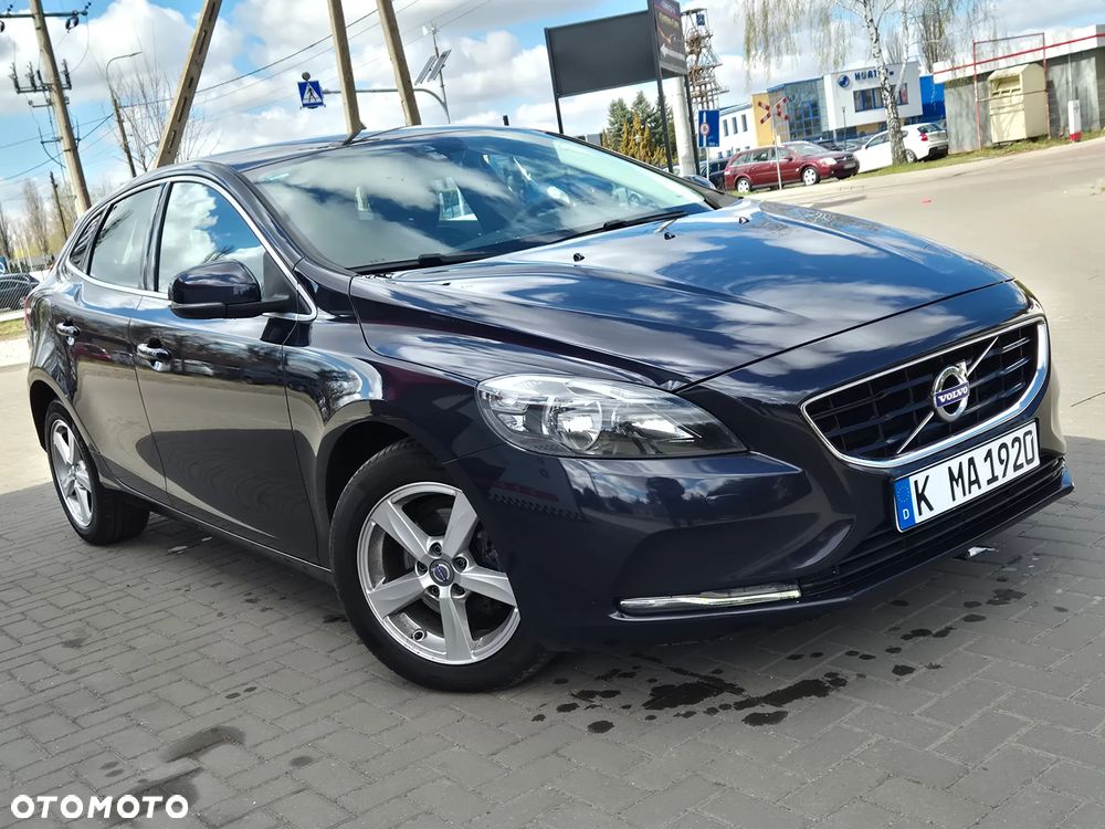 Volvo V40 D2 Momentum - 18