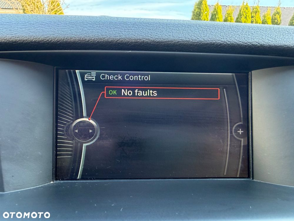 BMW X1 sDrive18d xLine - 29