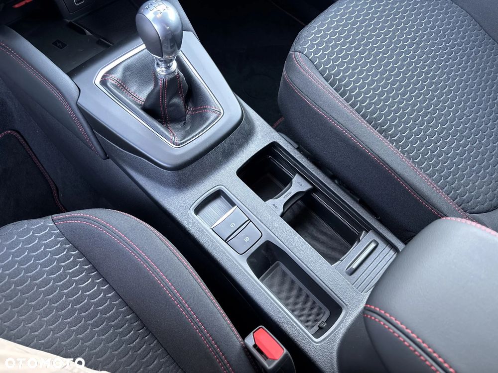 Ford Kuga - 19