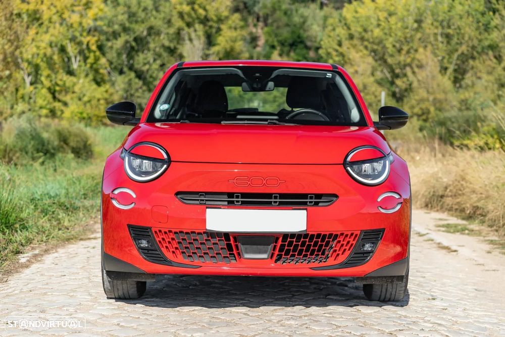 Fiat 600e 54 kWh (RED) - 12