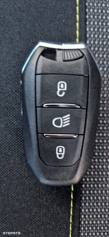 Citroën C3 1.2 PureTech Shine - 9