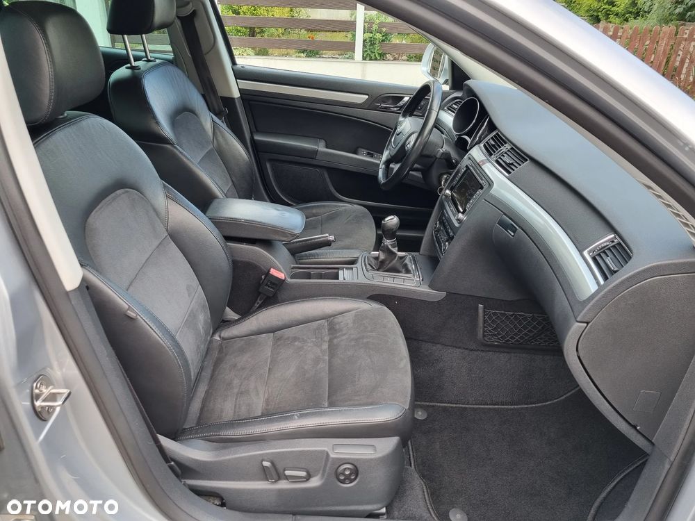 Skoda Superb 2.0 TDI Elegance - 16