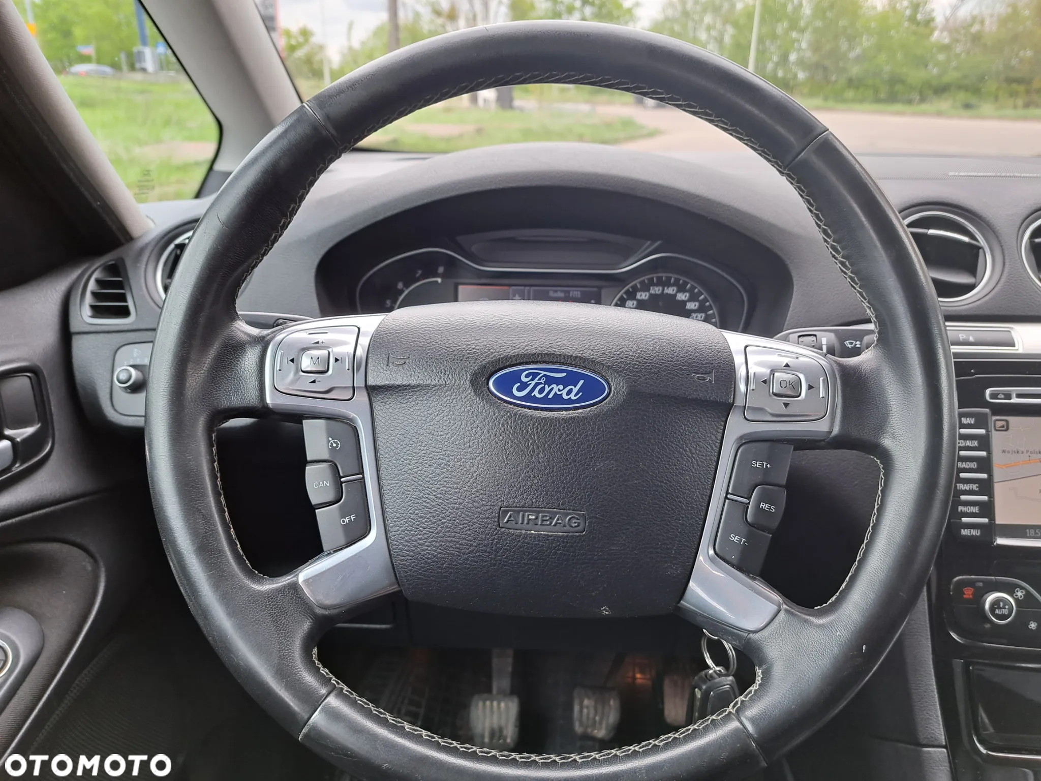 Ford Galaxy - 20