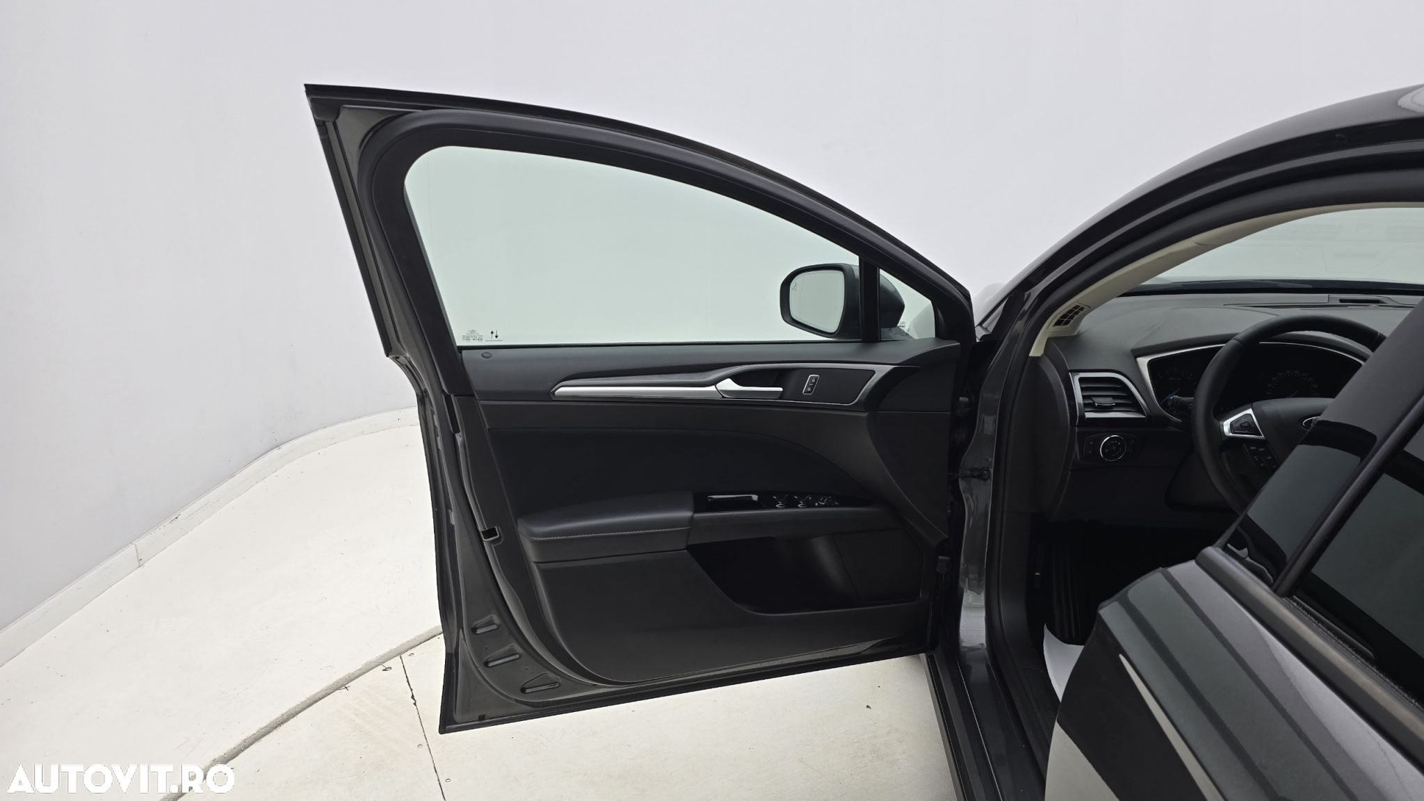 Ford Mondeo 2.0 TDCi Aut. Trend - 10