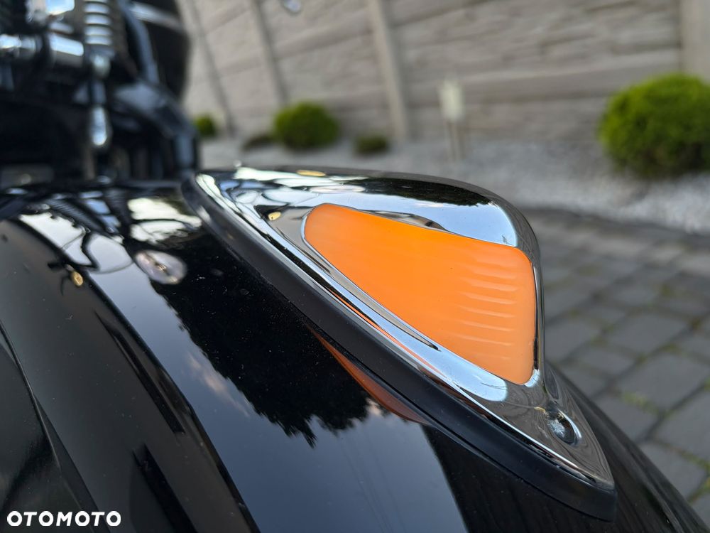 Harley-Davidson Softail Springer Classic - 26