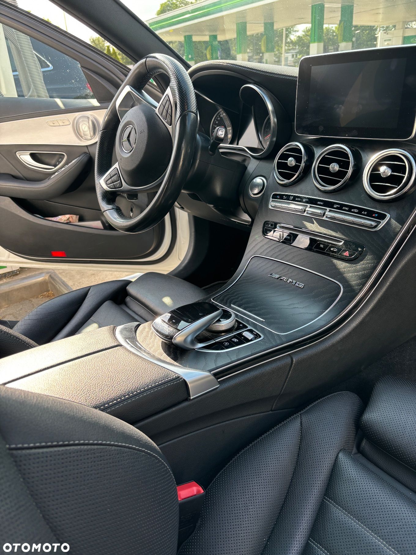 Mercedes-Benz Klasa C AMG 43 4-Matic - 12