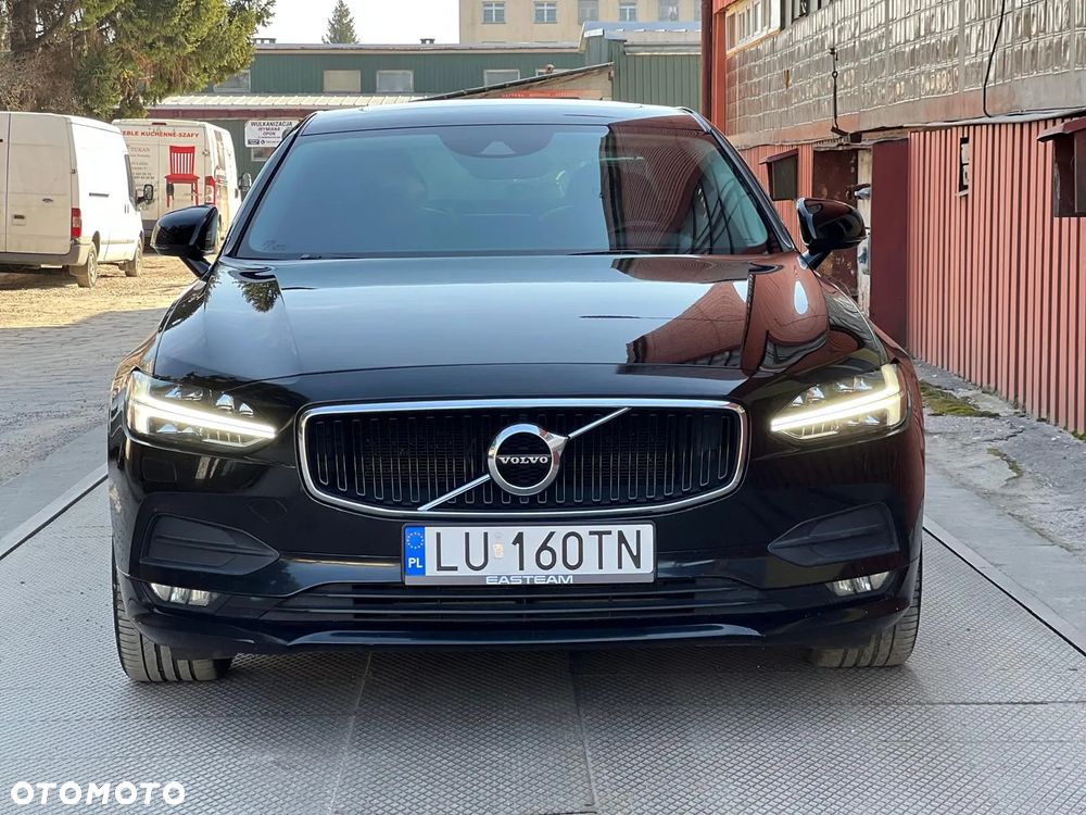 Volvo S90 T5 Momentum - 1