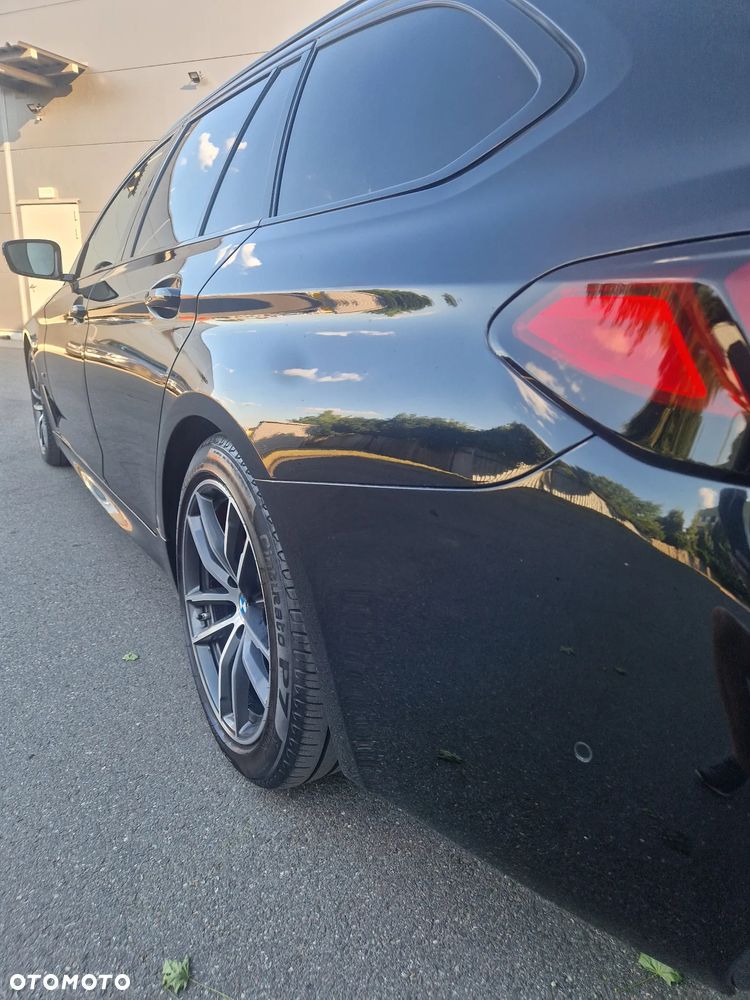 BMW Seria 5 520d xDrive M Sport sport - 9