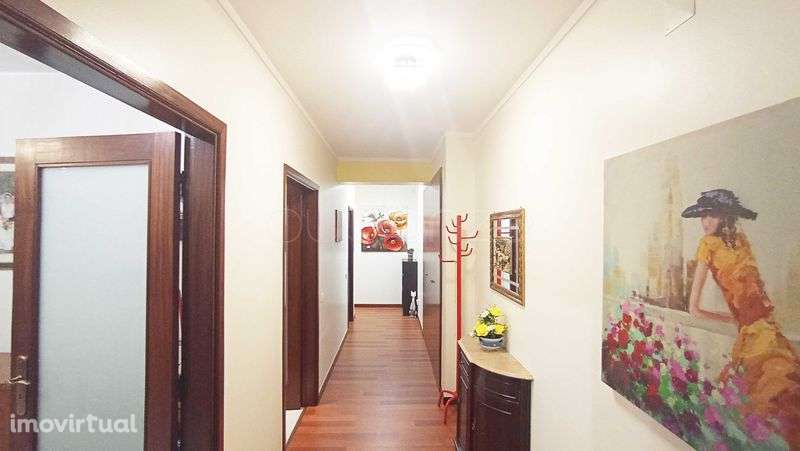 Apartamento - T2 - Renovado - Grande imagem: 3/12