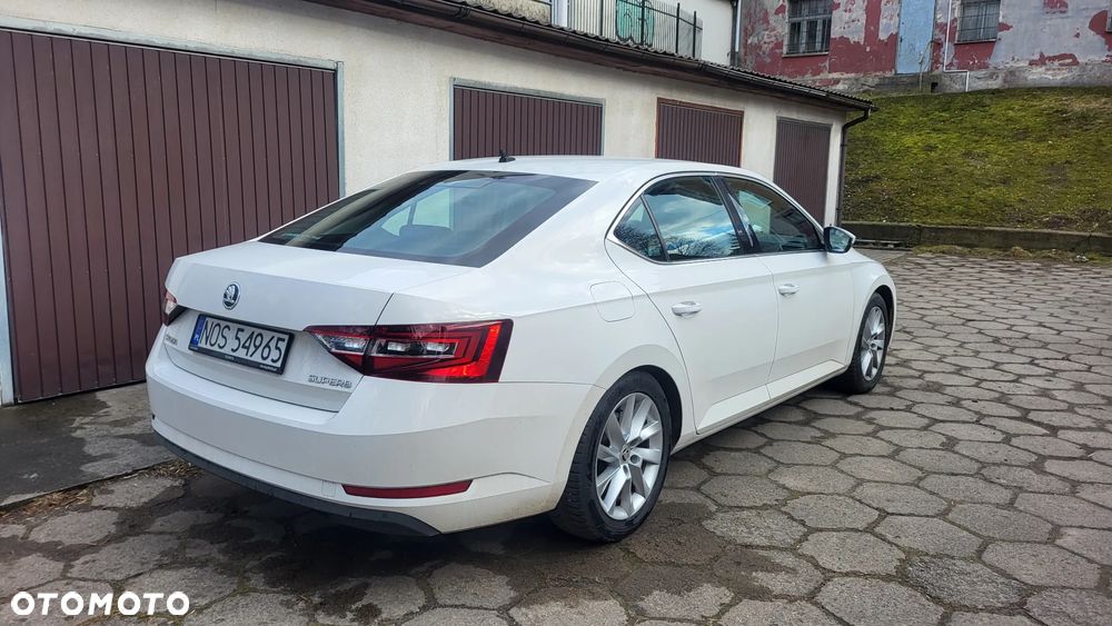 Skoda Superb 1.8 TSI Active DSG - 5