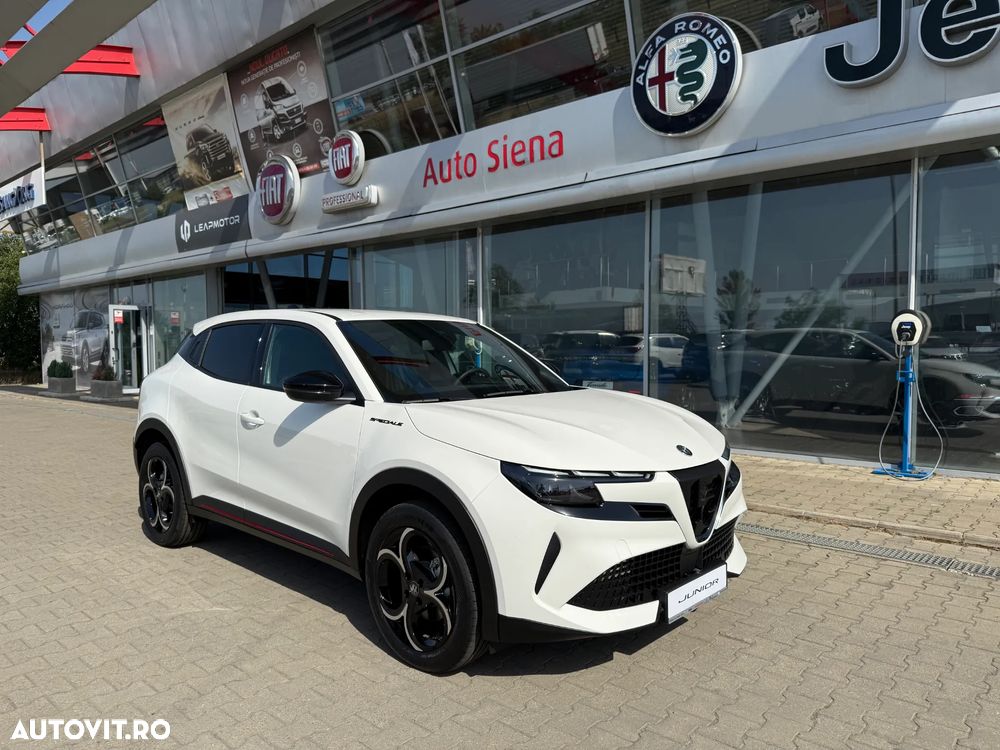 Alfa Romeo Junior 1.2 FWD eDCT6 MHEV Ibrida Speciale - 2