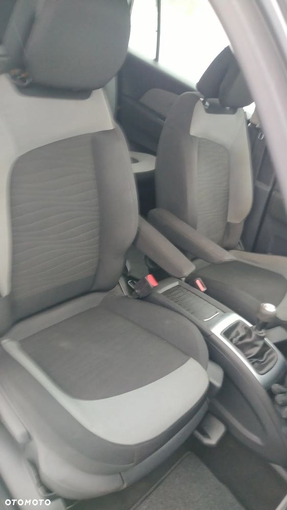 Citroën C4 Picasso e-HDi 115 Intensive - 26