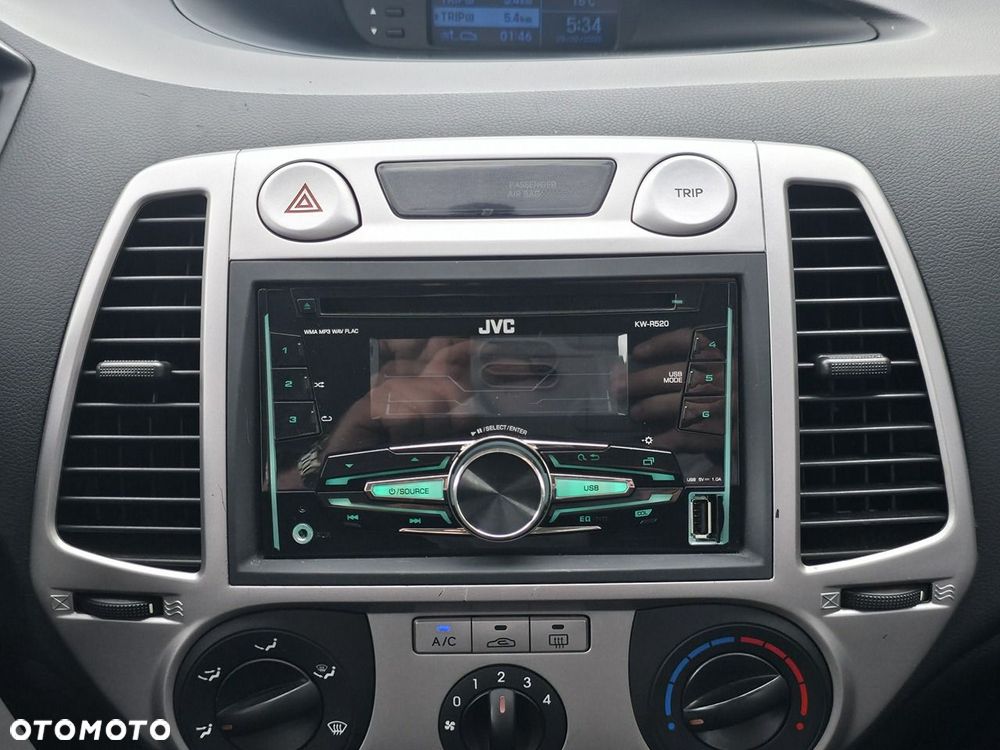 Hyundai i20 - 14