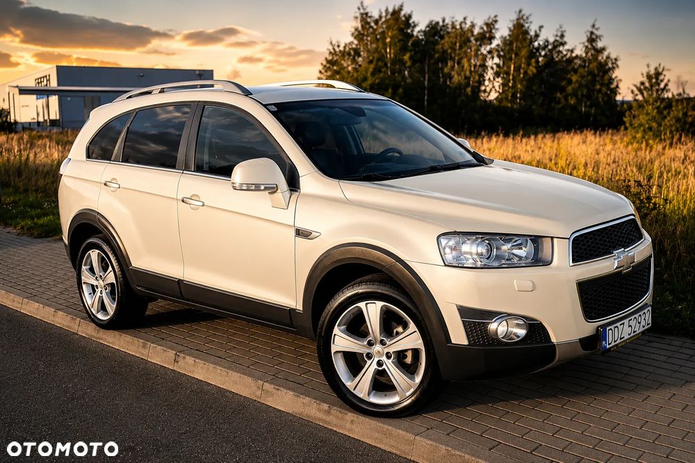 Chevrolet Captiva 2.2 D LTZ - 3