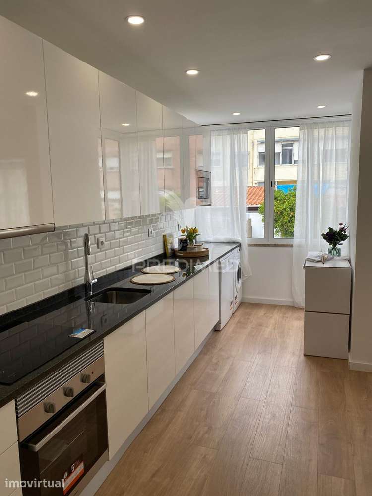 Apartamento T2 Benfica, totalmente renovado, no Centro de Lisboa! - Grande imagem: 4/25