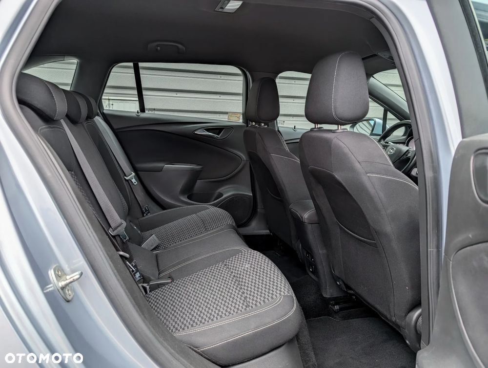 Opel Astra 1.6 CDTI Dynamic - 21