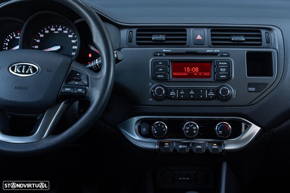 Kia Rio 1.4 Platinum Edition - 20
