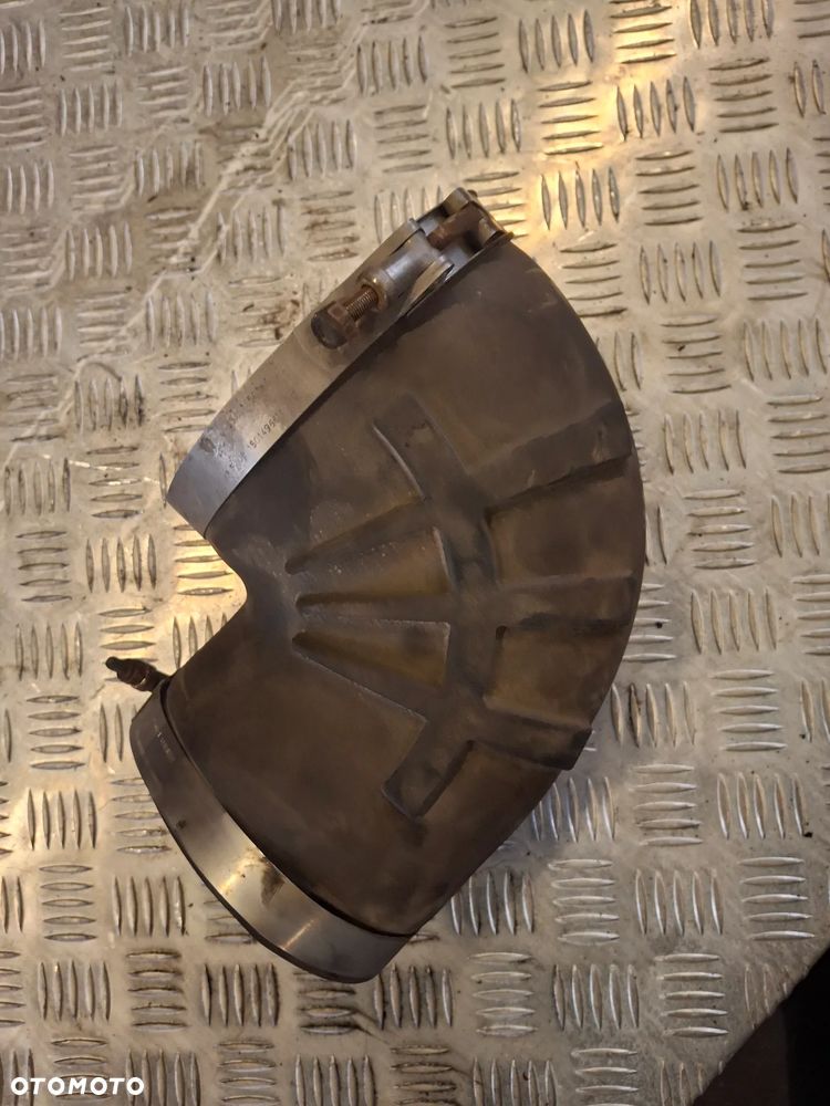 RURA POWIETRZA KOLANO ŁĄCZNIK APUC075 17,5 8 SZPILEK DAF LF 220 EURO 6 - 5