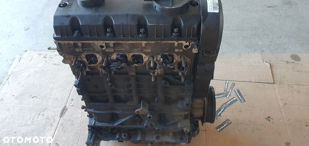 Silnik blok silnika słupek Audi A3 8P 1.9 TDI BKC - 6