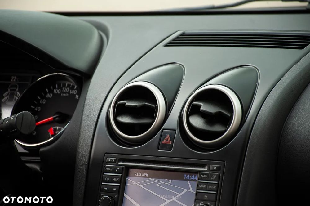 Nissan Qashqai - 22