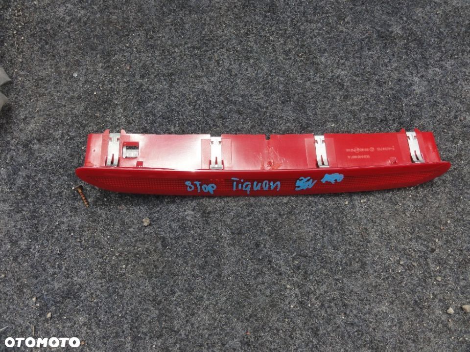 ŚWIATŁO STOP W KLAPĘ VOLKSWAGEN TIGUAN 5NO