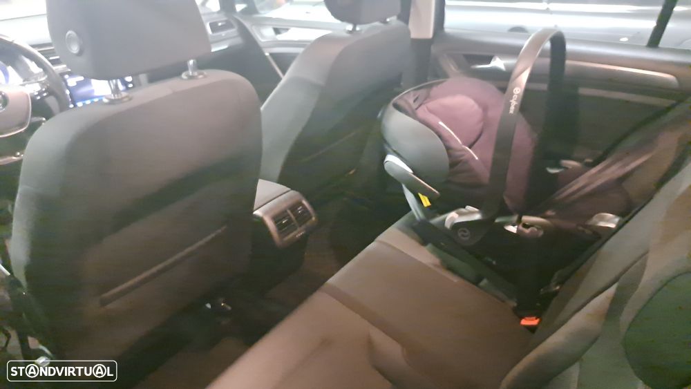 VW Golf Variant 1.6 TDi Confortline - 8