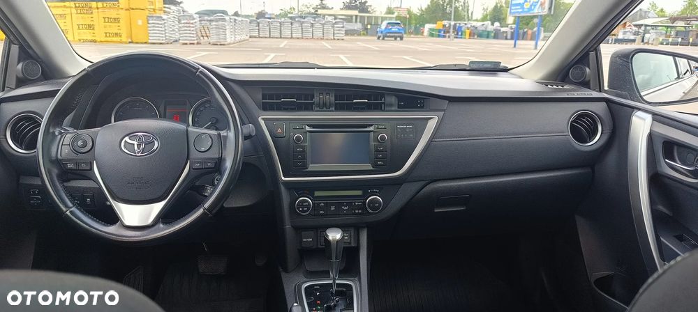 Toyota Auris - 9