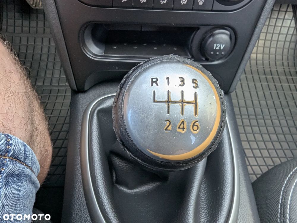 Nissan Qashqai 1.6 dCi DPF Start/Stop tekna - 26