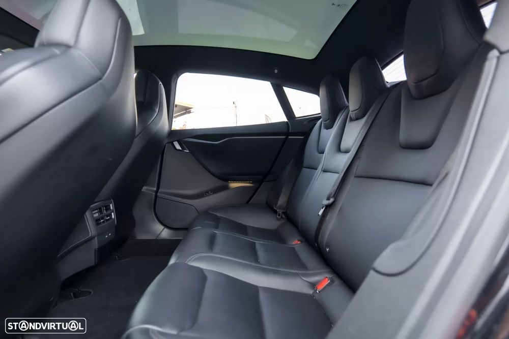 Tesla Model S Long Range AWD - 14