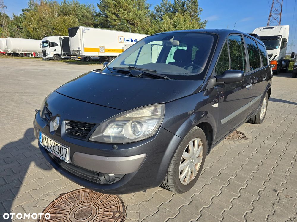 Renault Scenic - 1