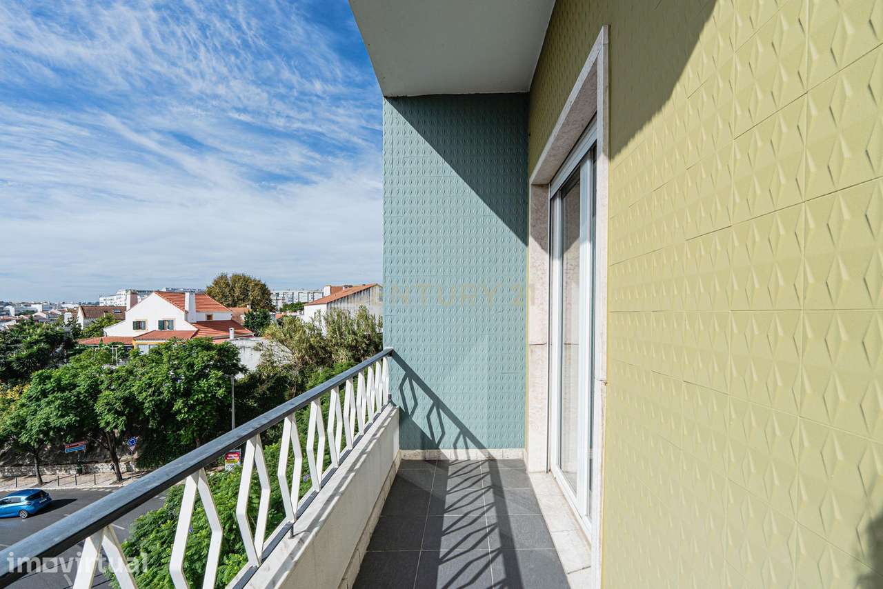 Apartamento T3 com Vista Panorâmica em Almada - Grande imagem: 4/21