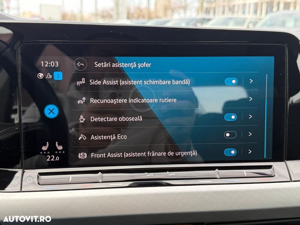 Volkswagen Golf 1.5 eTSI ACT DSG MHEV Style - 10