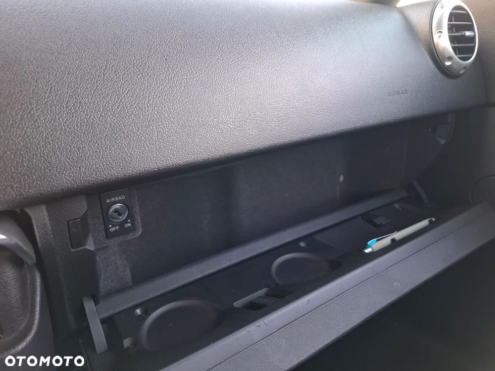 Audi TT Coupé 1.8T - 27