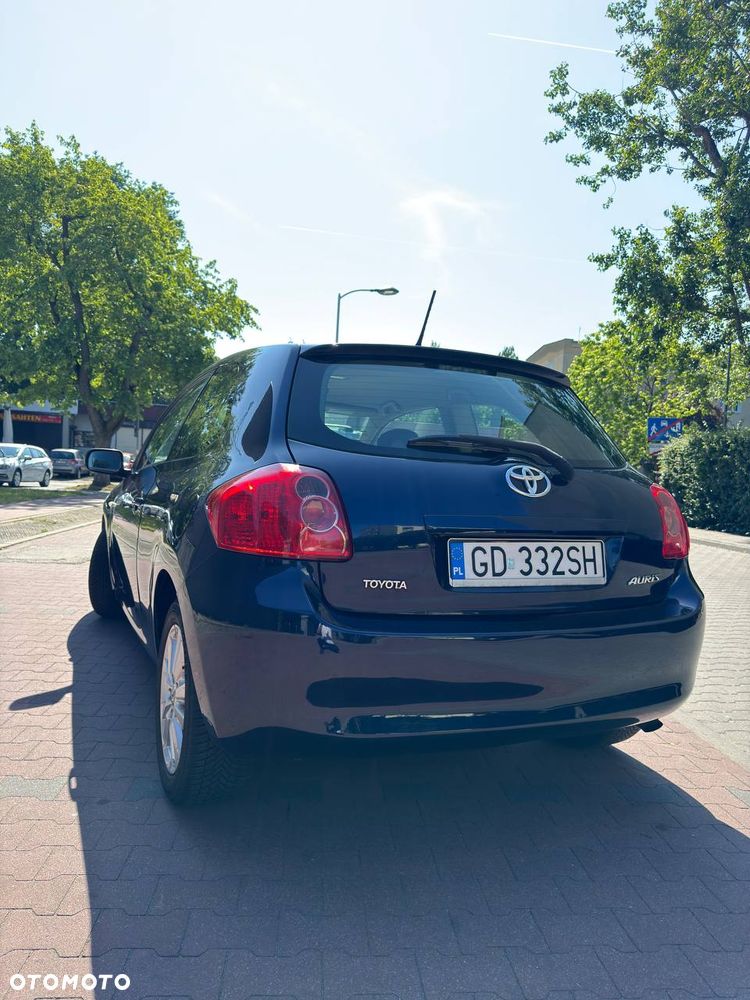 Toyota Auris 2.0 D-4D Prestige - 3