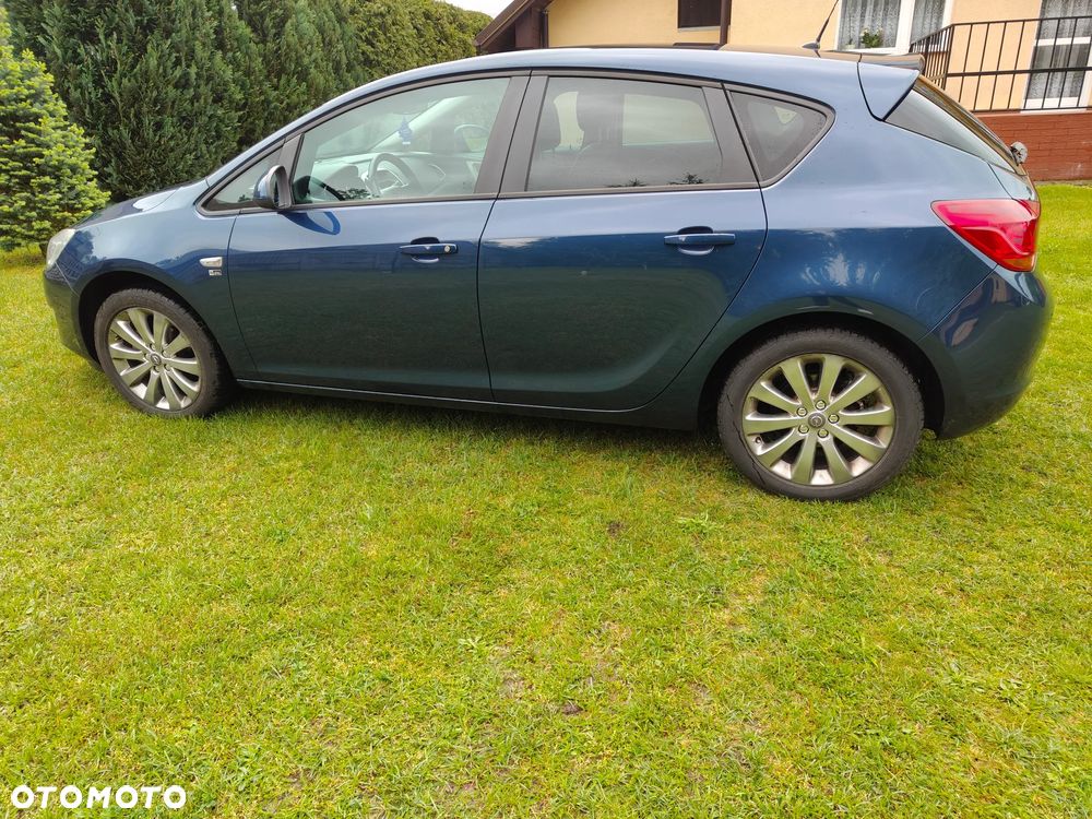 Opel Astra 1.4 - 6