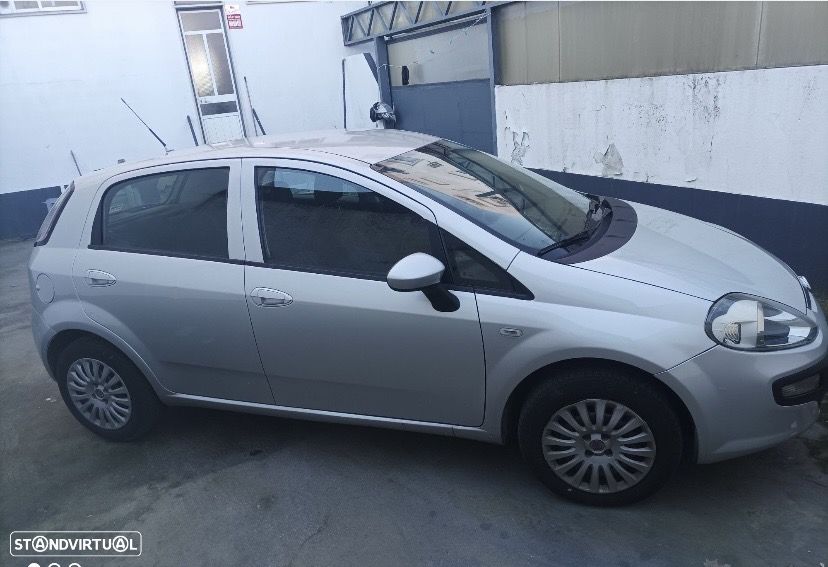 Fiat Grande Punto - 2