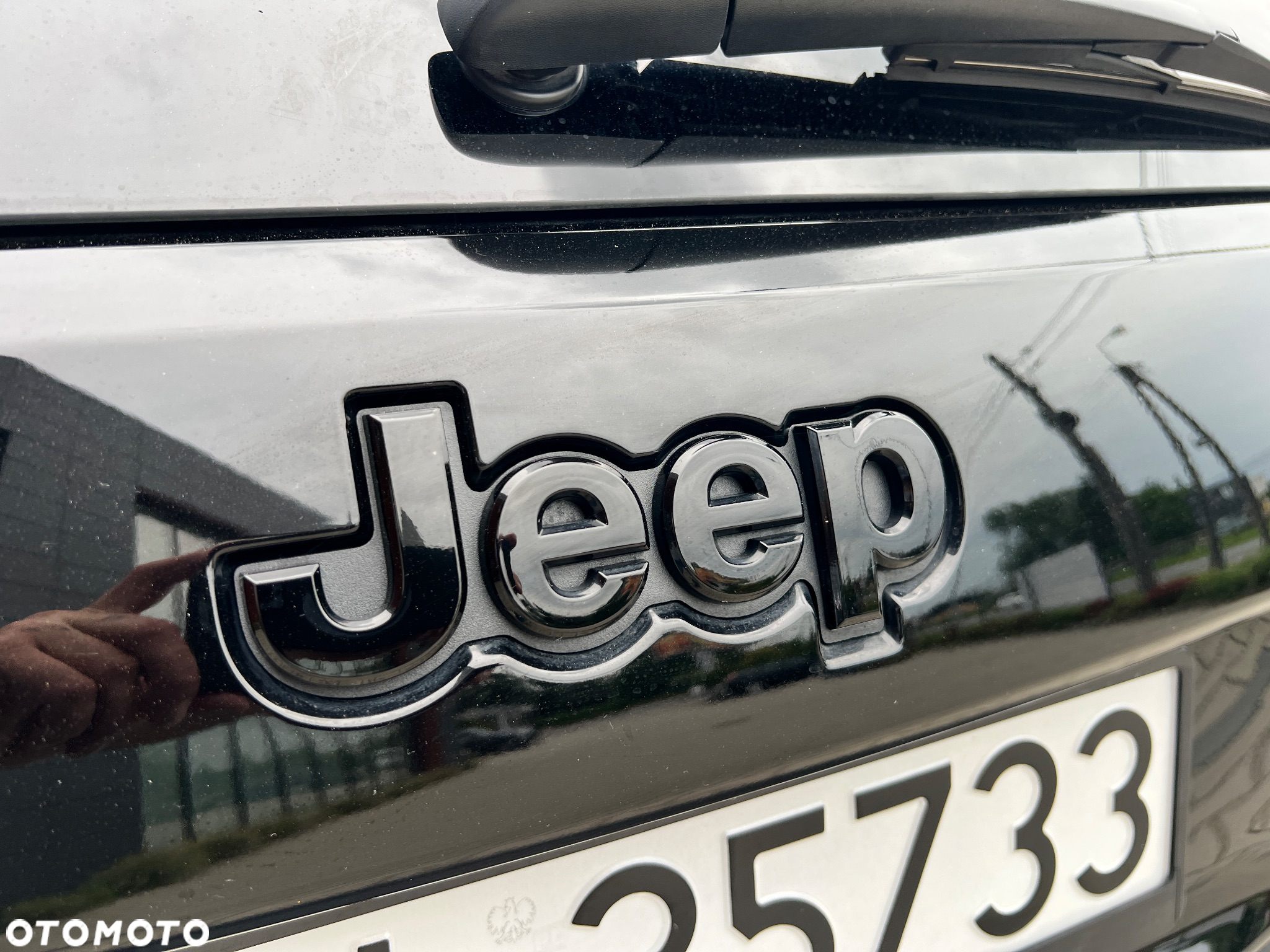 Jeep Grand Cherokee - 14
