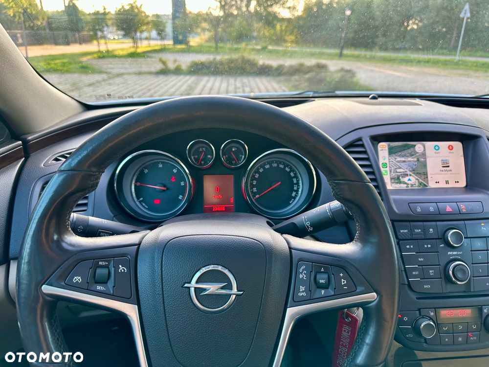Opel Insignia 2.0 CDTI - 12