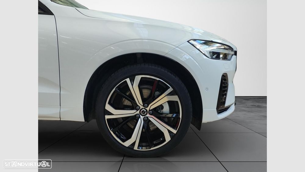 Volvo XC 60 2.0 T6 PHEV Ultimate Dark AWD - 9