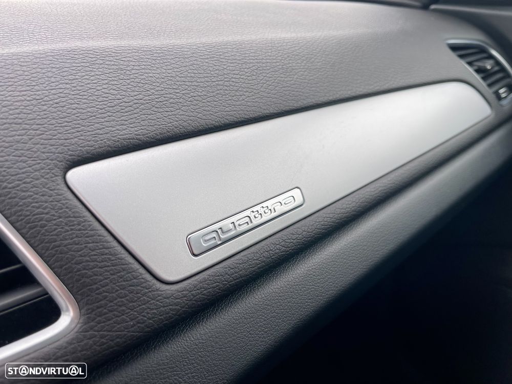 Audi Q3 2.0 TFSI quattro S tronic design - 22